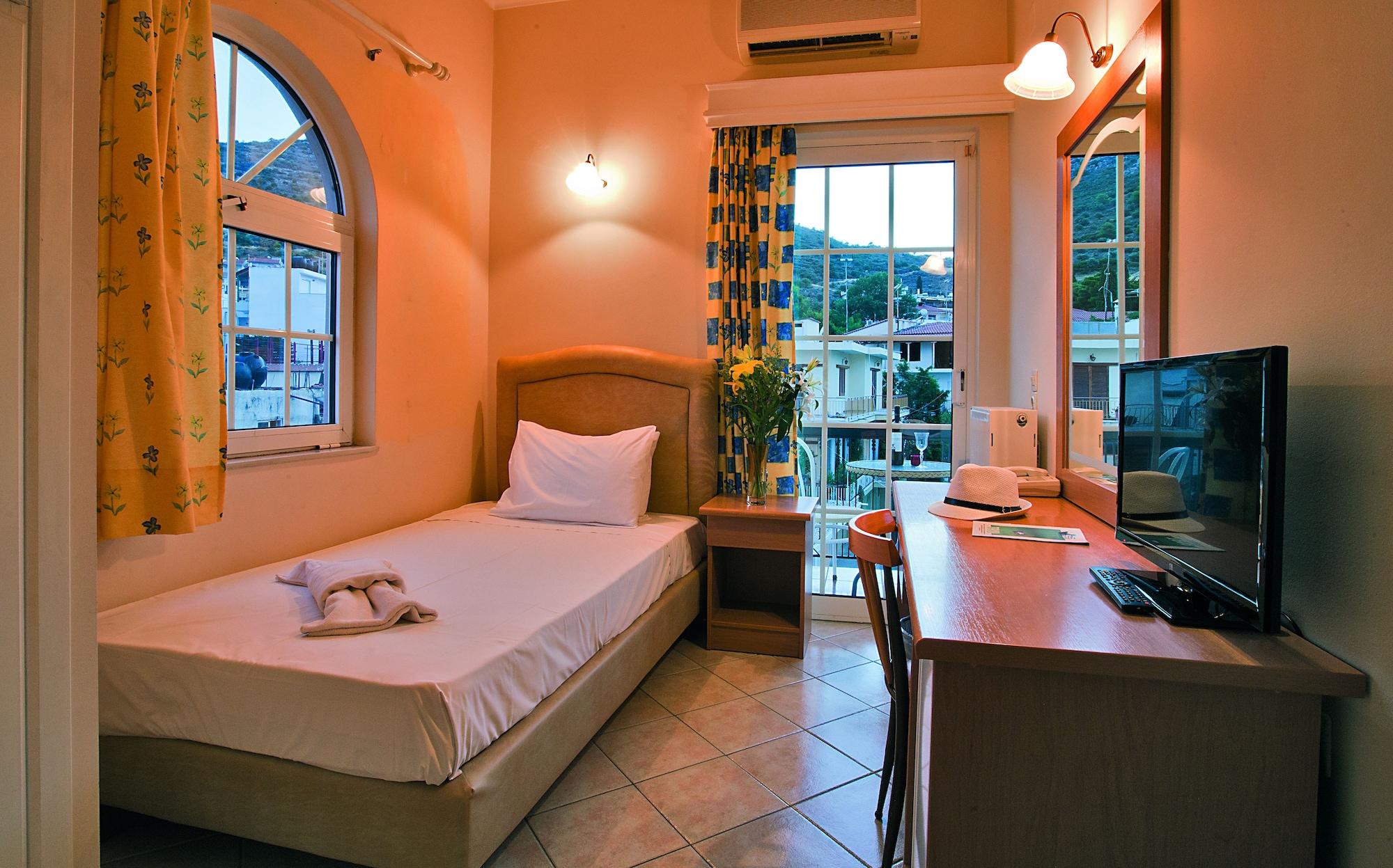 Epidavria Hotel Tolo Exterior photo